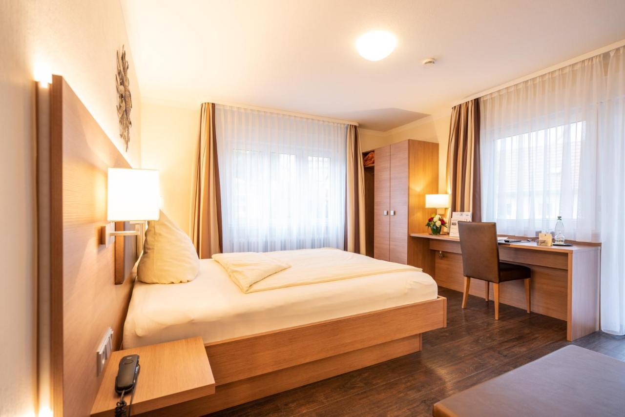 Hotel-Gasthaus Adler 쇼프하임 외부 사진