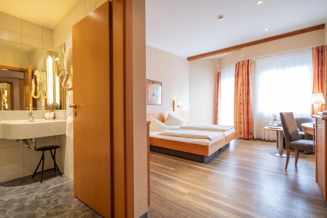 Hotel-Gasthaus Adler 쇼프하임 외부 사진